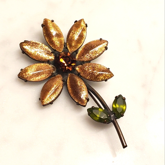 Vintage Noir Flower Brooch Pin - Picture 1 of 5